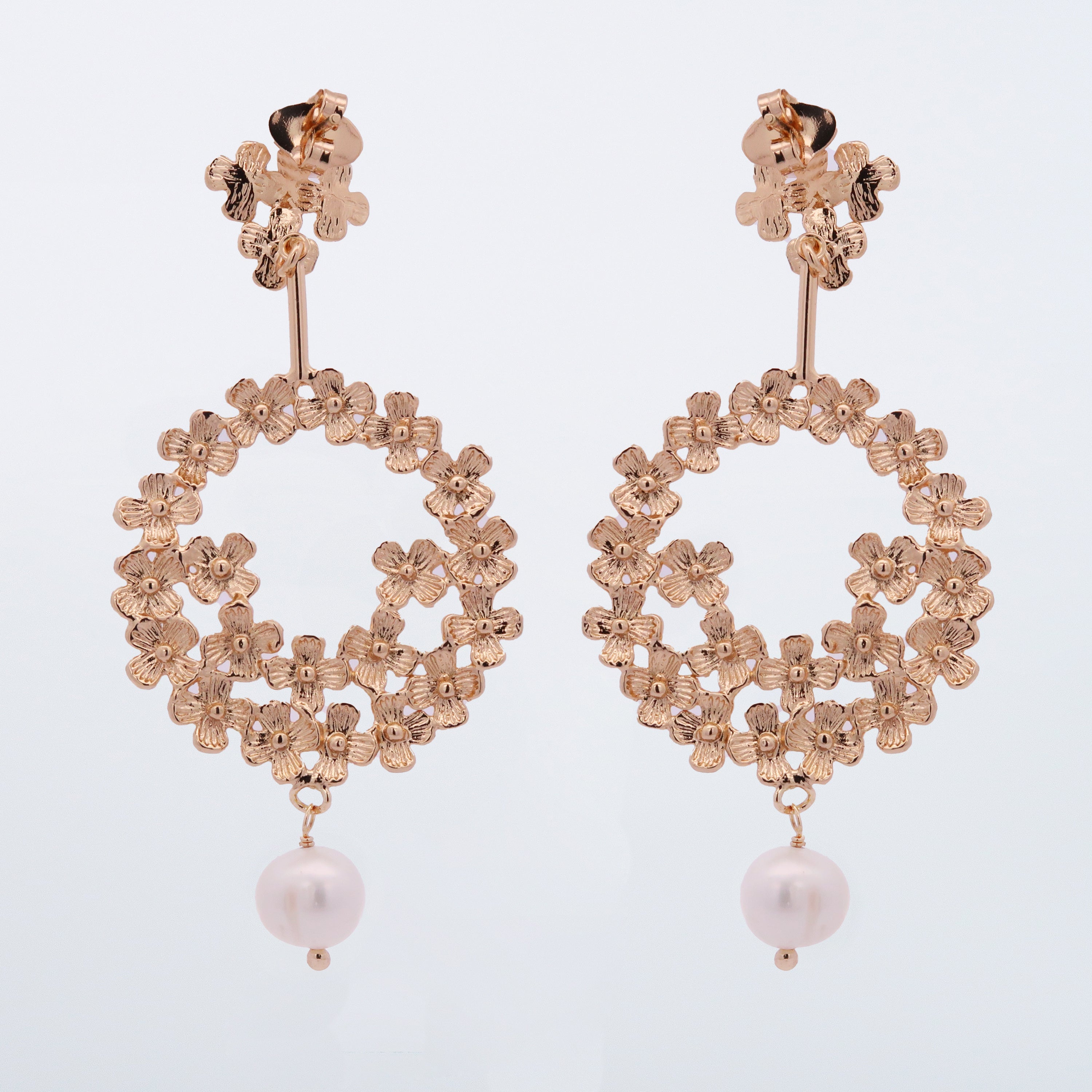 Single Hanging pearl Brazilian design Earring