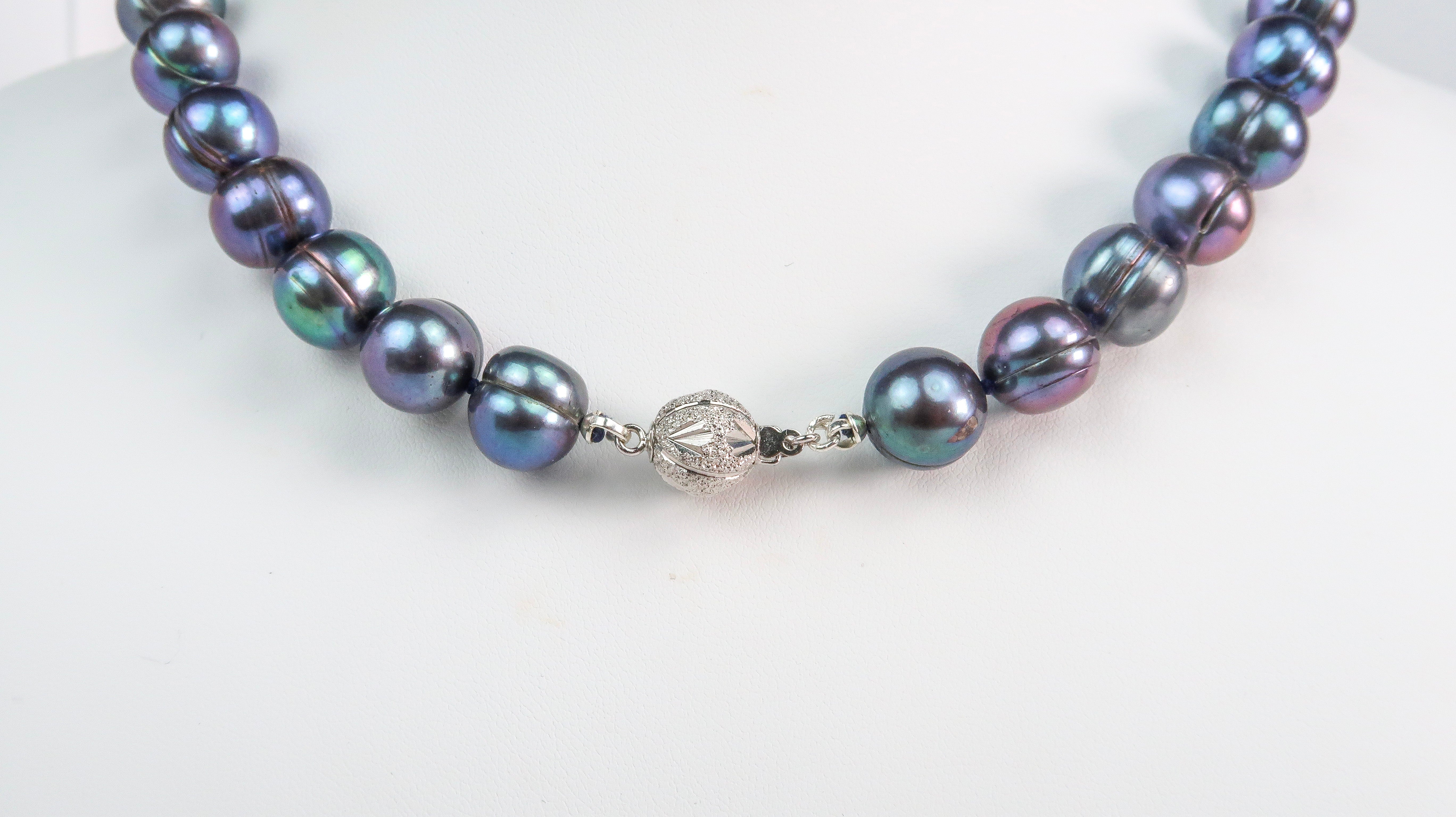 Peacock Blue Classic Necklace