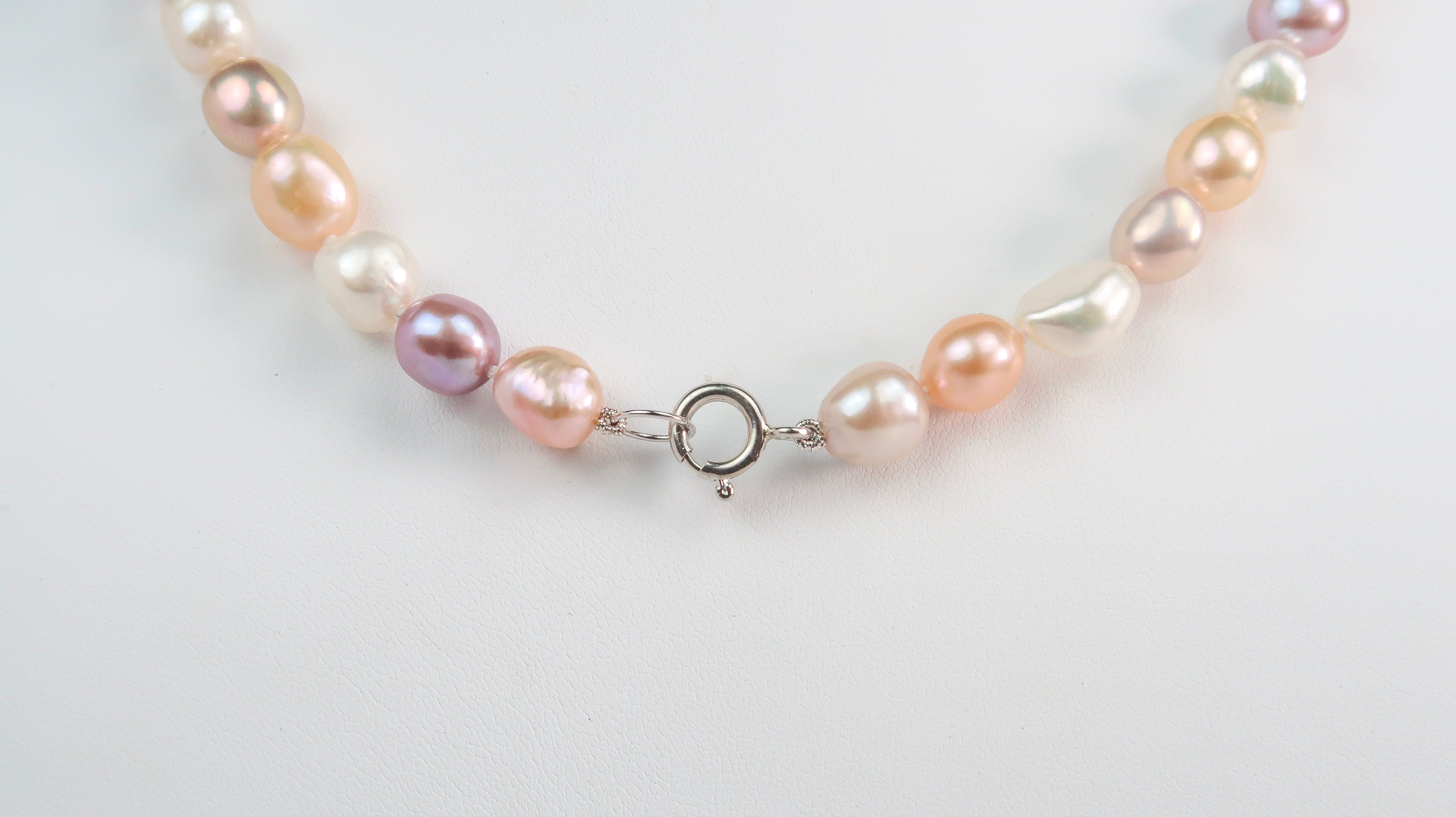 Multicolor Pearl Necklace